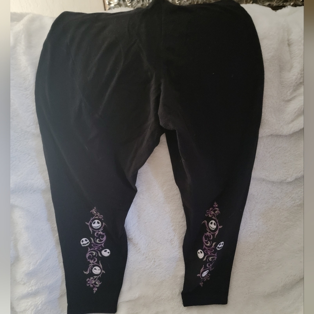 Torrid DISNEY Nightmare Before Christmas Leggings Sz 1